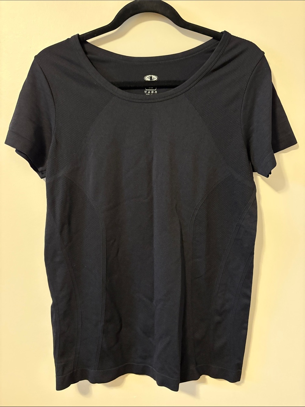 Athletic Works Black Short-Sleeve Performance Tee